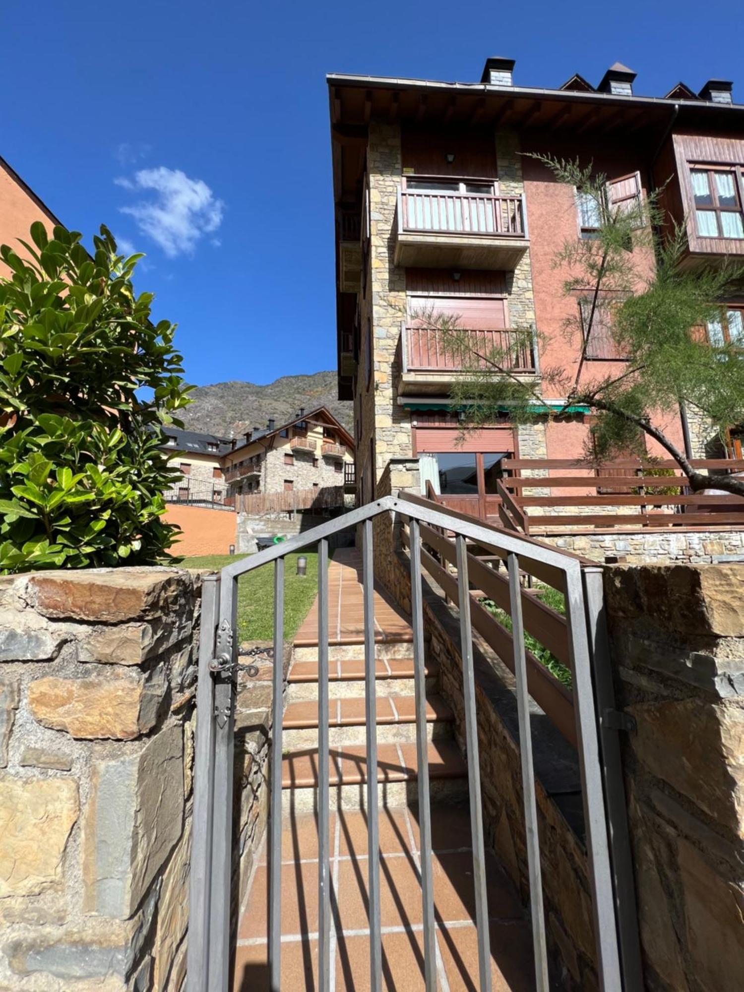 El Duplex De Espot - L'Amfitriona Exterior foto